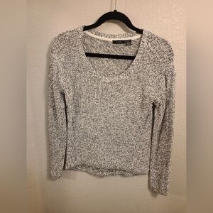 RDI Black and White Relaxed Fit Knit Sweater, Medium